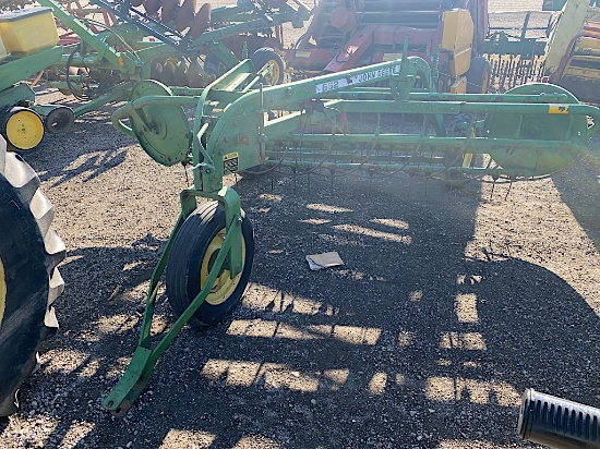 JD 662 Pay Rake