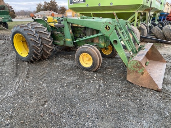 JD 2440 w/ JD 146 Loader