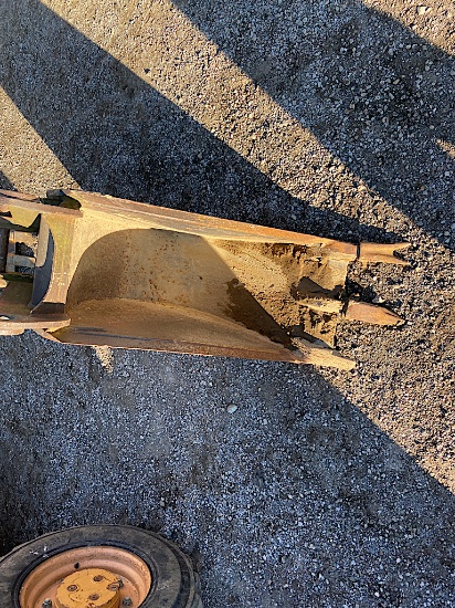 12 inch back hoe bucket