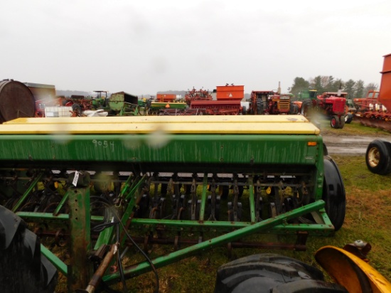 1976 JOHN DEERE 8300 GRAIN DRILL