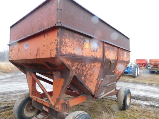 J & M 350 BUSHEL GRAVITY WAGON
