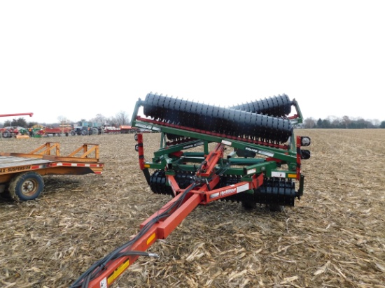 BRILLION X-FOLD X108 27' PACKER W/ SCRAPERS, LIKE NEW