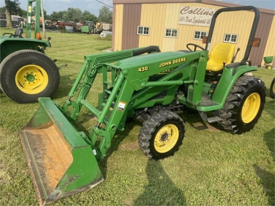 2001 JOHN DEERE 4300