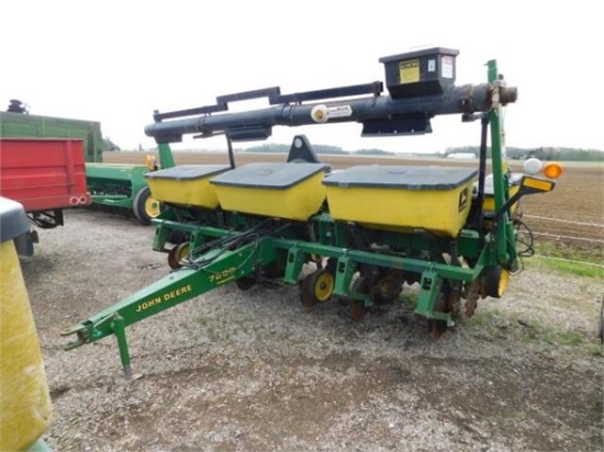 1997 JOHN DEERE 7200
