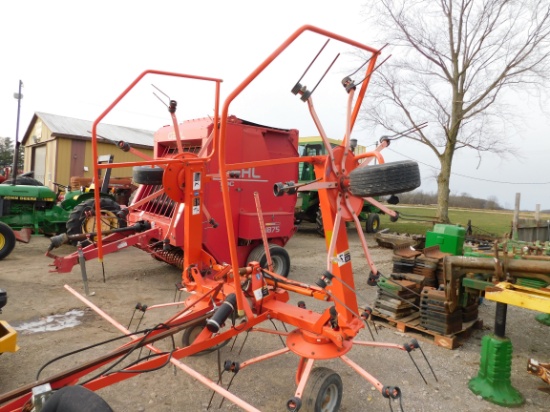 KUHN 4 BASKET HAY TEDDER