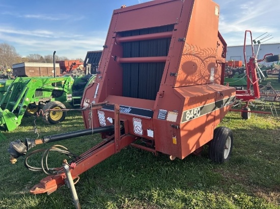 CASE IH 8450 ROUND BALER
