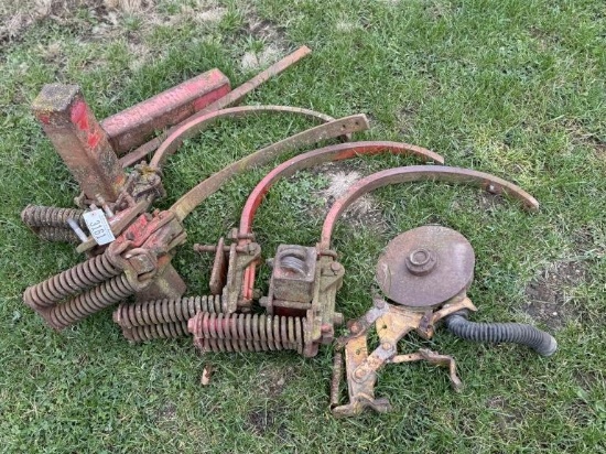 (4) EXTRA CHISEL PLOW SHANKS W/ SPRINGS