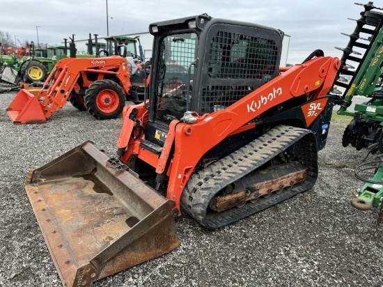 22 KUBOTA SVL97-2 SKIDSTEER