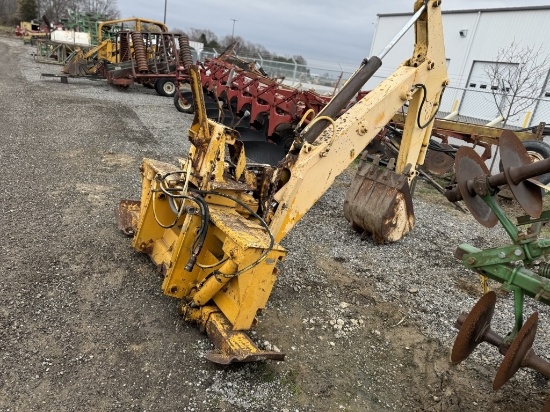 JD BACKHOE ATTACHMENT