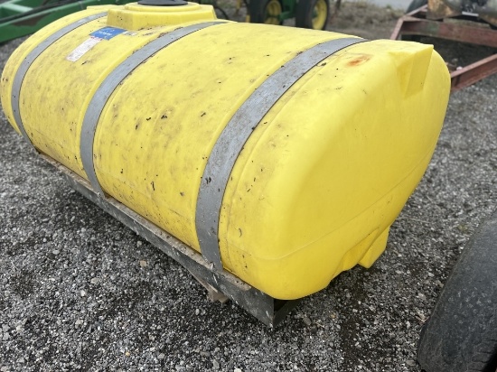 500 GALLON POLY SADDLE TANK