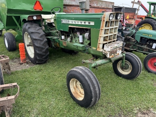 OLIVER 1655 GAS TRACTOR
