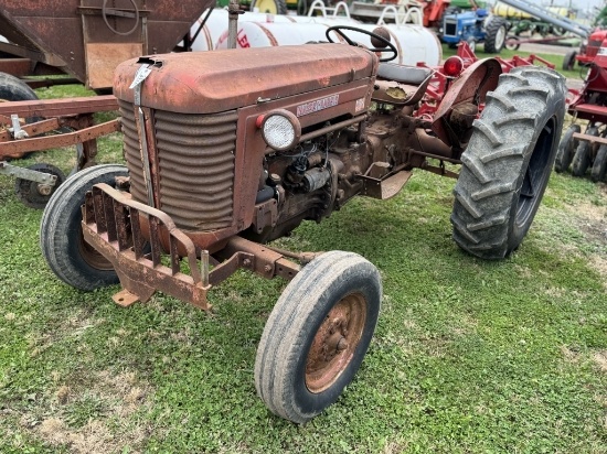 MASSEY HARRIS 50 TRACTOR