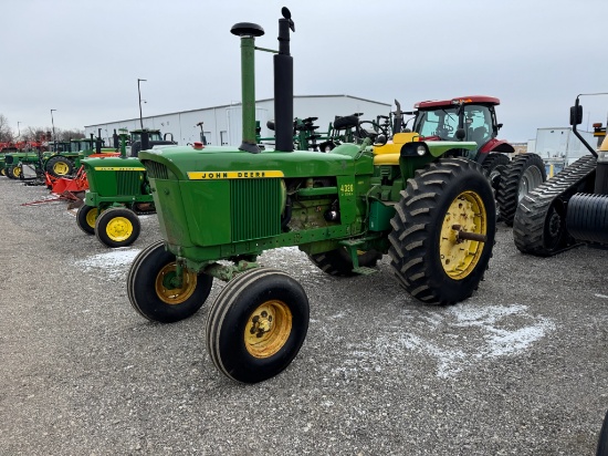 1972 JD 4320 TRACTOR