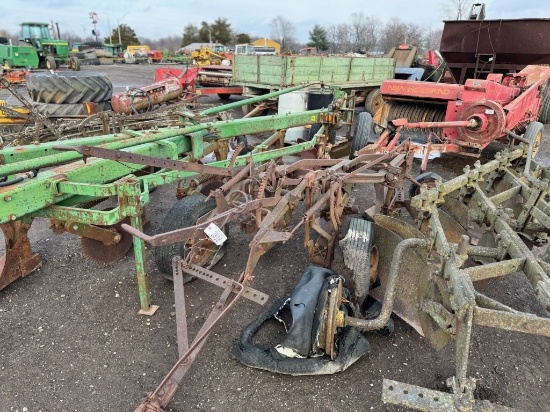 3 BOTTOM PULL-TYPE PLOW
