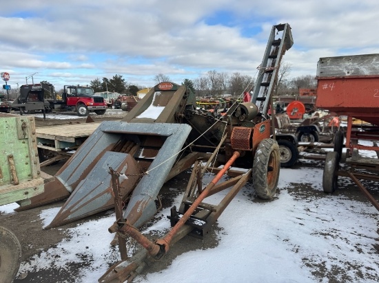 NEW IDEA 311 2 ROW WIDE PICKER