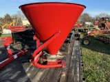 RURAL KING 500 FERTILIZER SPREADER