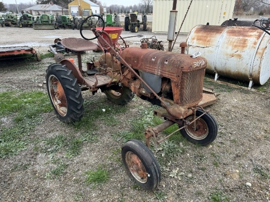 FARMALL CUB TRACTOR