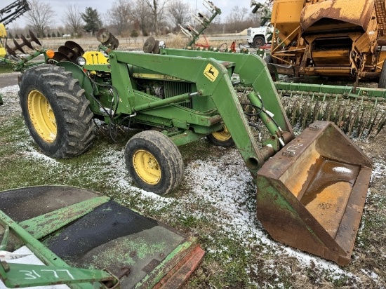 JD 1520 GAS TRACTOR WITH 48 LOADER