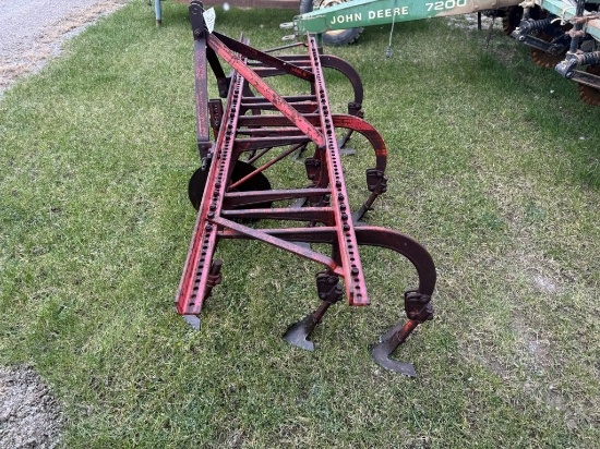 FORD 2 ROW CULTIVATOR