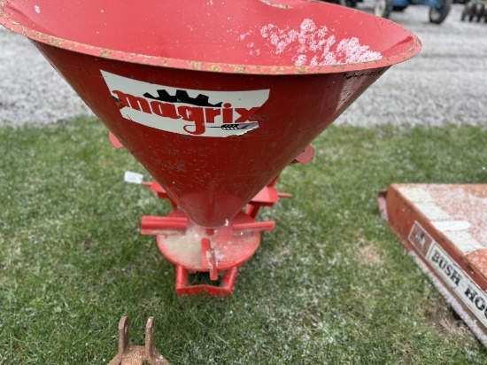 MAGRIX 300 CONE SPREADER