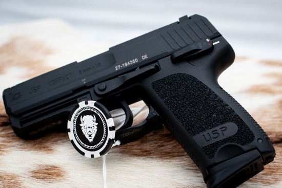 Heckler and Koch USP Compact 9 mm, Safety/ decocker, Serial number 27-194350, 1 mag, SA/DA