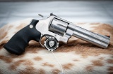Smith and Wesson 629-3 Classic Stainless, 44 mag, serial number BKE3860