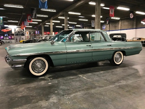 1961 PONTIAC BONNEVILLE