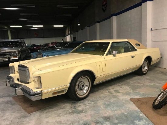 1977 Lincoln Continental Mark V