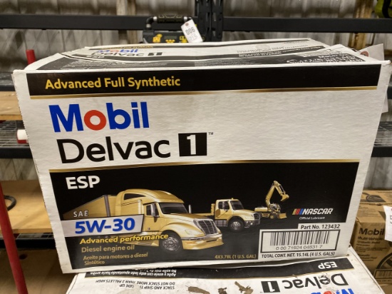 New Case mobil Delvac Full synthetic oil