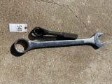 1 11/16 Hammer wrench & 2 1/12 wrench