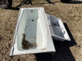 Bath tub & sink