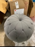 Gray round tufted pouf