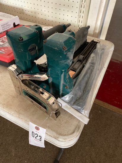 2 commercial Staplers