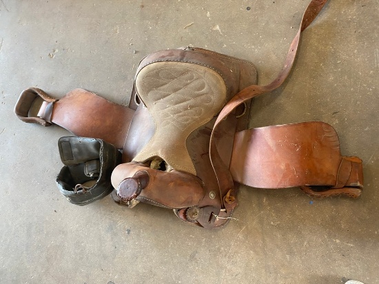 Saddle
