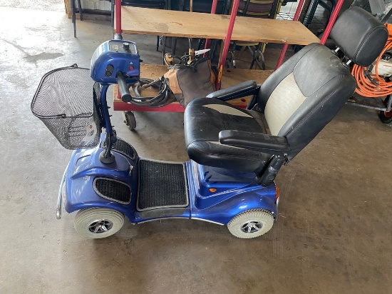 Dalton motor scooter new batterys  & charger