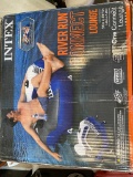 2 Intex lounge tubes
