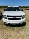 2009 Chevy Suburban SUV 3/4 ton 4x4 cold AC 6.0L Shows 164K miles runs & drives clean title