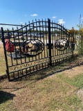 New Greatbear 14ft. Bi-Parting Iron Gate Deer Shelter