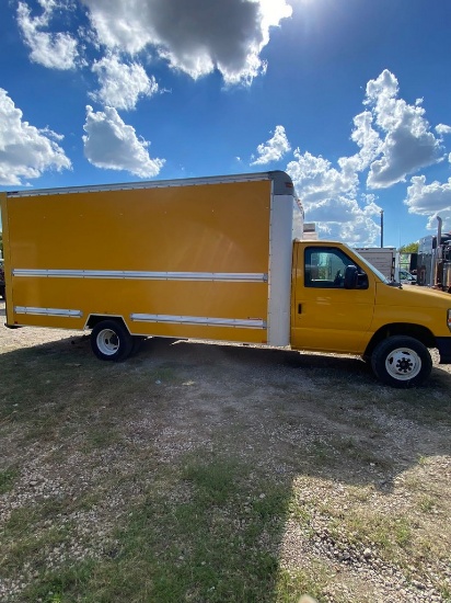 2012 Ford Box Van 16ft. 3500 runs and drives AC work done 193,650 Miles