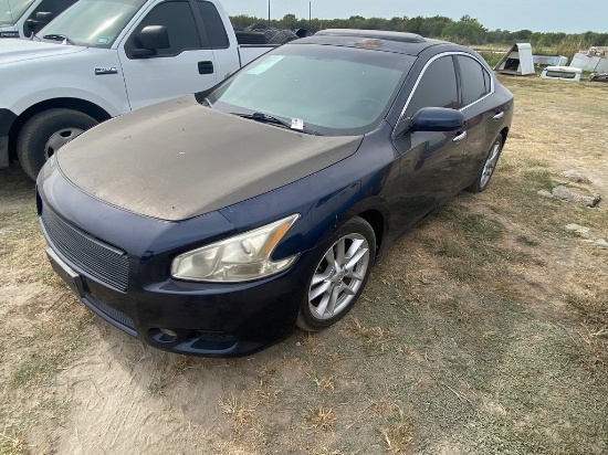 2010 Nissan Maxima 182K Leather sun roof, runs & drives clean title vin#50656