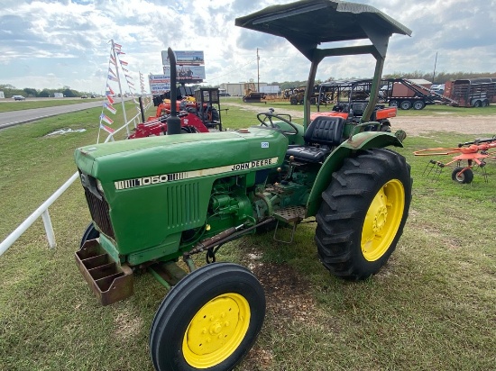 John Deere 1050 2WD diesel Tractor 1157 Hrs. Runs & Operates