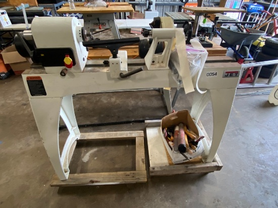 Jet Model JWL-1440VS 14"x40 Wood Lathe