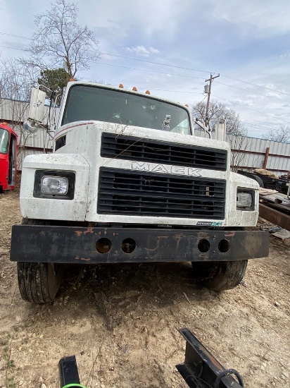 Mack Cab & Motor