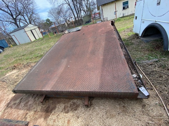 11'x7' Truckbed with rear roller