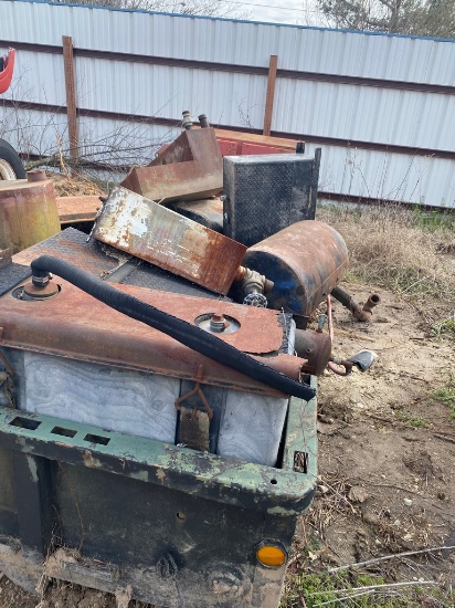14ft. Flatbed full of hydraulic & fuel tanks