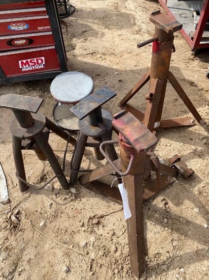 2 Large Pipe stands,2 small pipe stands & shop stool