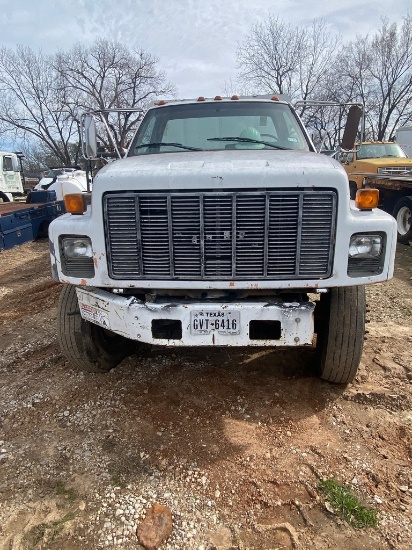 GMC C7500 Standard Trans,Gas Motor  has title