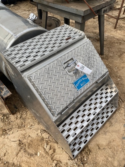 New Merritt saddle box for semi
