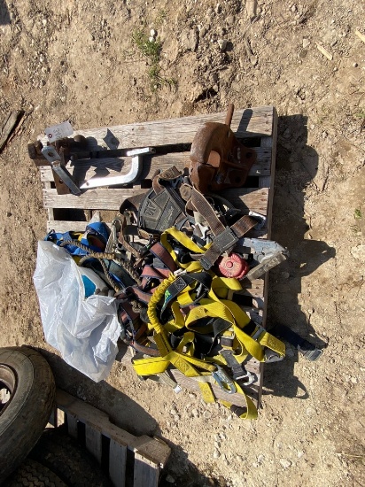 Pallet of Safety Harnesses & Receiver hitches