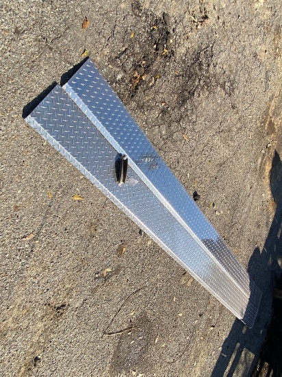 2 Diamond Plate pieces